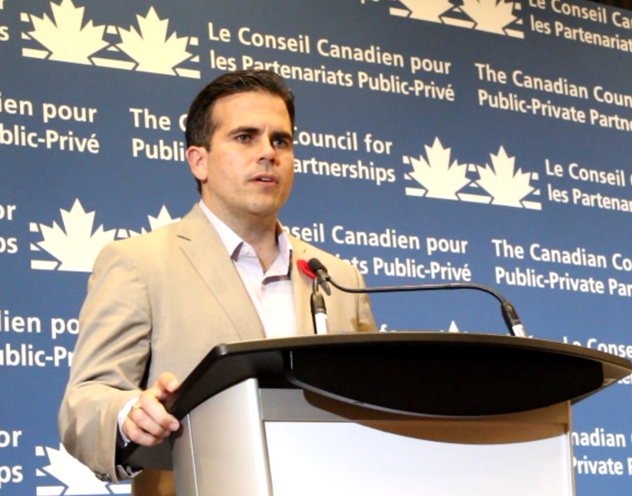 Rossello in CCPPP news conference - exported