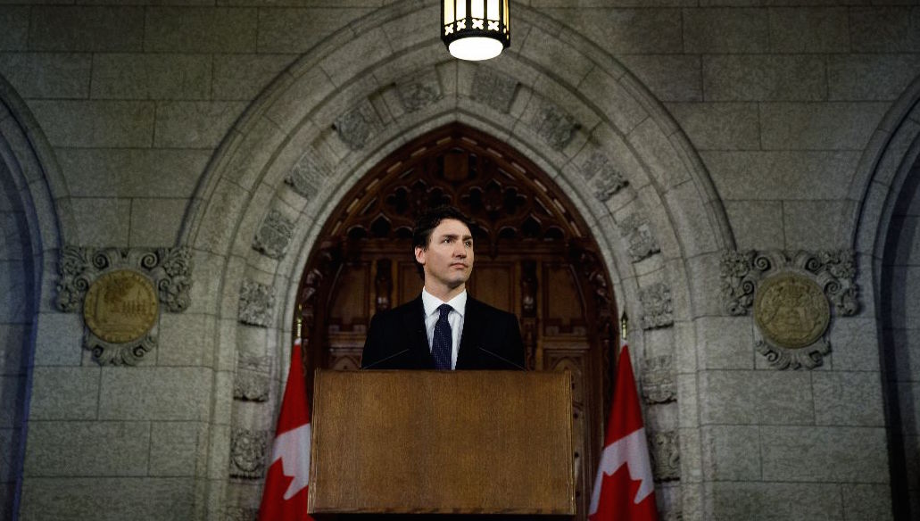 Prime Minister Trudeau speaks with media in the Foyer of the House of Commons. Photo: Adam Scotti/PMO