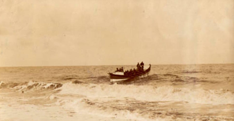 Early photograph of Hornsea Lifeboat. Photo: Bradford Timeline/Flickr