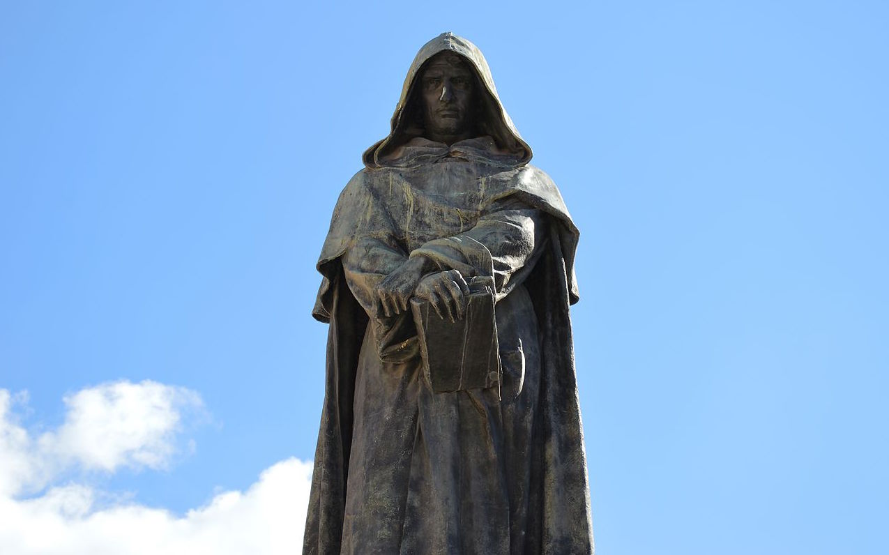 Statue of Giordano Bruno in Campo dei Fiori. Photo: Livioandronico2013/Wikimedia Commons