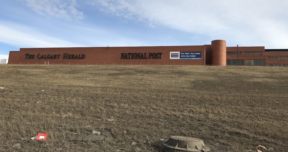 The former state-of-the-art Deerfoot Trail headquarters of the literally failing Calgary Herald. Photo: David J. Climenhaga.