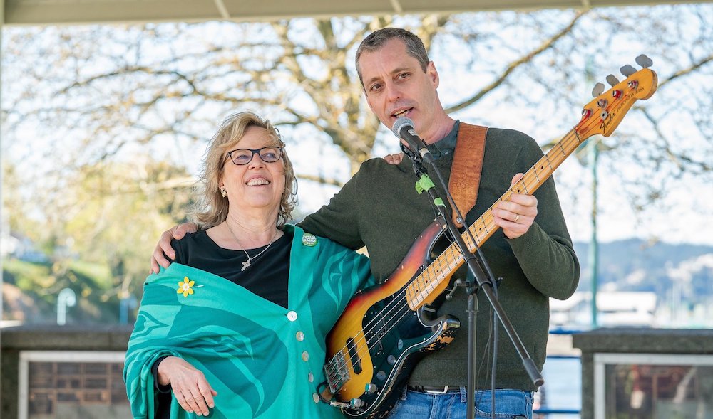 Green Party of Canada Leader Elizabeth May and Paul Manly. Photo: Paul Manly/Facebook