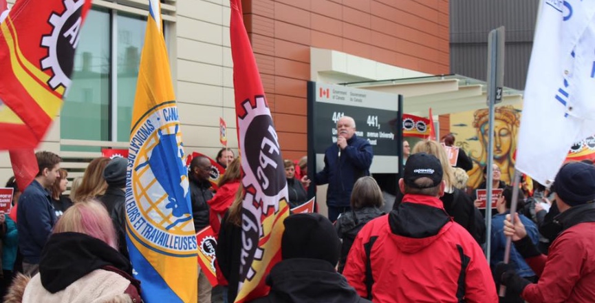 PSAC members. Photo: PSAC Members Support Bargaining/Facebook