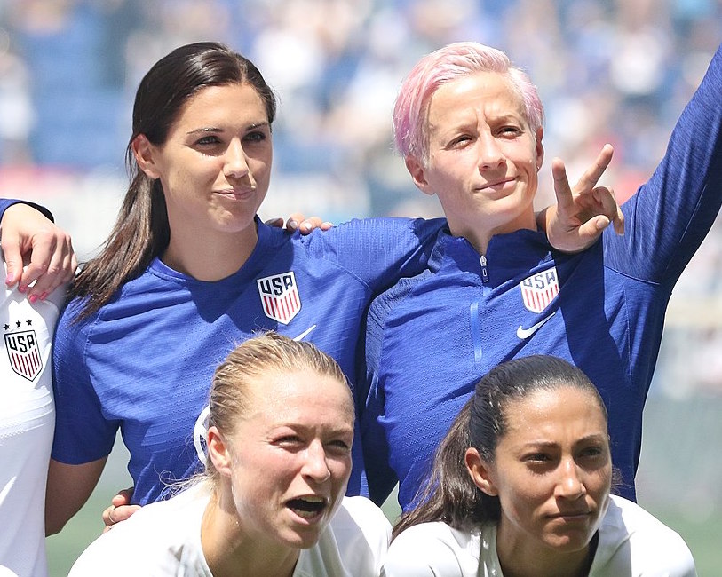 Alex Morgan & Megan Rapinoe. Photo: Jamie Smed/Wikimedia Commons