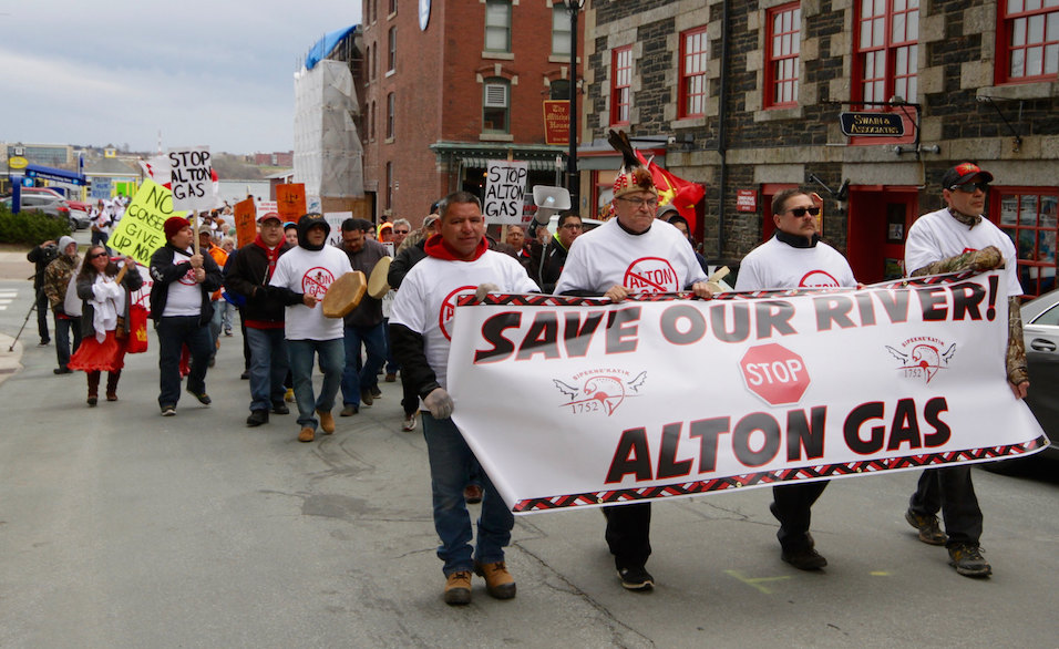 Demonstration against Alton Gas lead by Sipekne'katik First Nation. Image: Tori Ball/Flickr