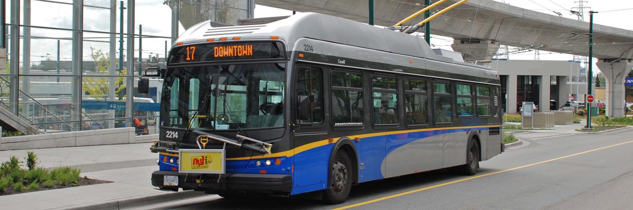 vancouver_e40lfr_trolleybus_2214-edit_2