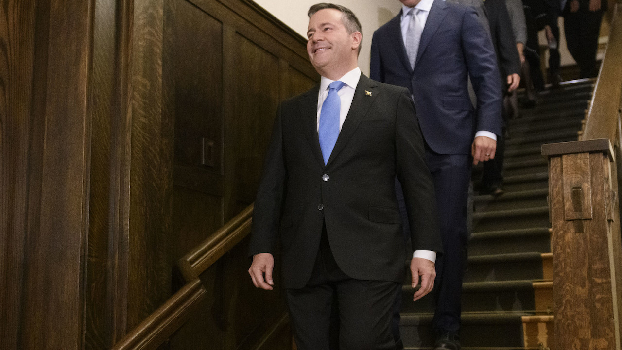 Alberta Premier Jason Kenney and cabinet swearing-in ceremony, April 30, 2019. . Image: Ian Jackson/Premier of Alberta/Flickr