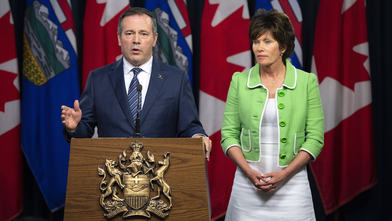 Alberta Premier Kenney and Energy Minister Savage respond to the federal government's decision to approve the Trans Mountain pipeline expansion. Image: Government of Alberta/Flickr