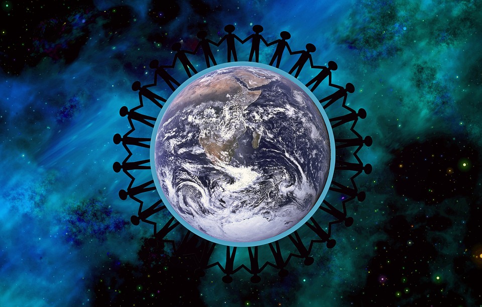 Earth peace together symbol. Image: cocoparisienne/Pixabay