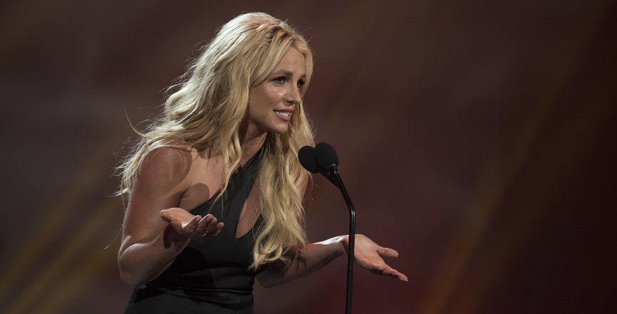Pop superstar Britney Spears receives RDMA "Icon" Award in 2017. Image: Walt Disney Television/Flickr