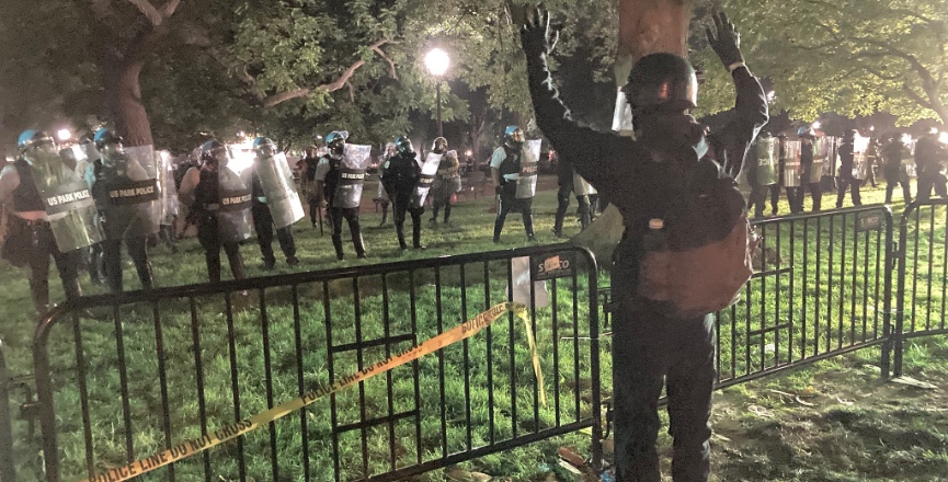 Protesters in Lafayette Square, Washington D.C., May 31, 2020. Image: Tracy Lee/Flickr