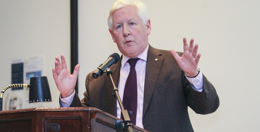 Bob Rae speaking at Queen's University in 2013. Queen's University/Flickr