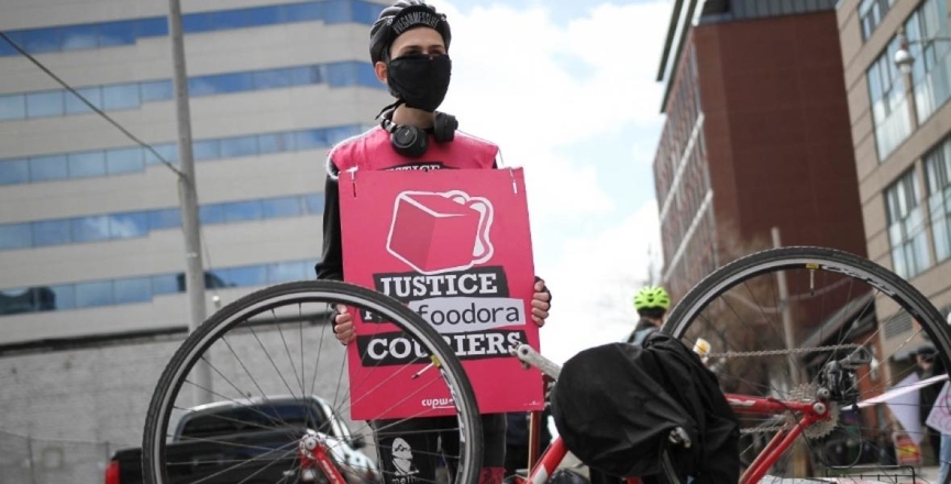 Foodora worker and organizer Ivan Ostos. Image: Tess Siksay