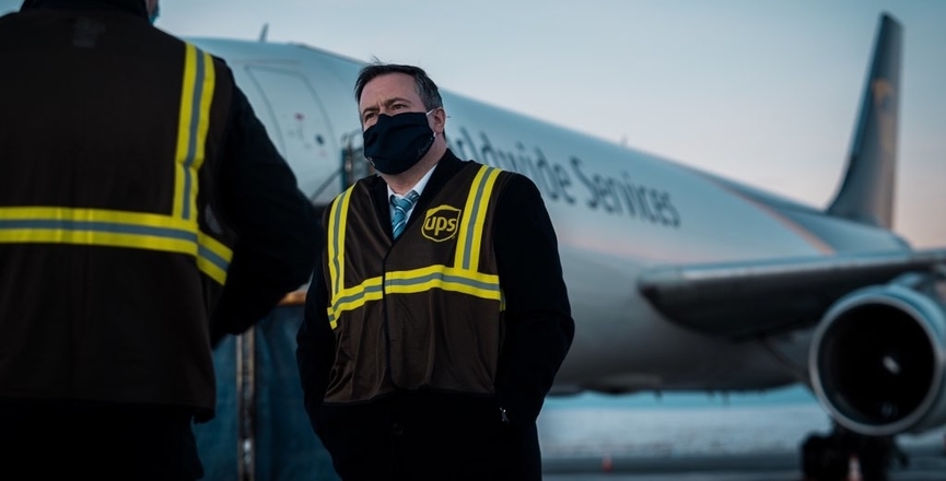 Alberta Premier Jason Kenney at Edmonton International Airport. Image: Jason Kenney/Twitter