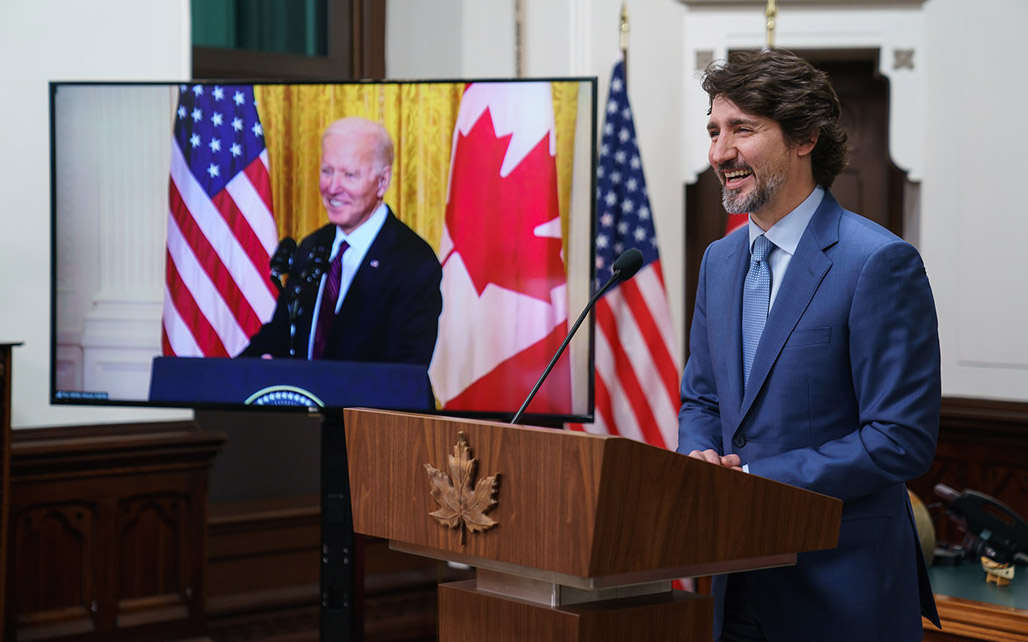 Prime Minister Trudeau and U.S. President Biden deliver a joint statement. Image credit: Adam Scotti/PMO