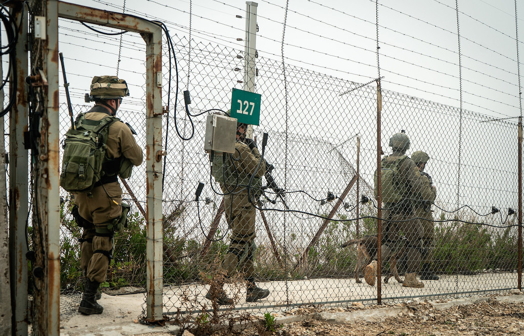 IDF soldiers on patrol in Israel. Image credit: Israel Defense Forces/Flickr