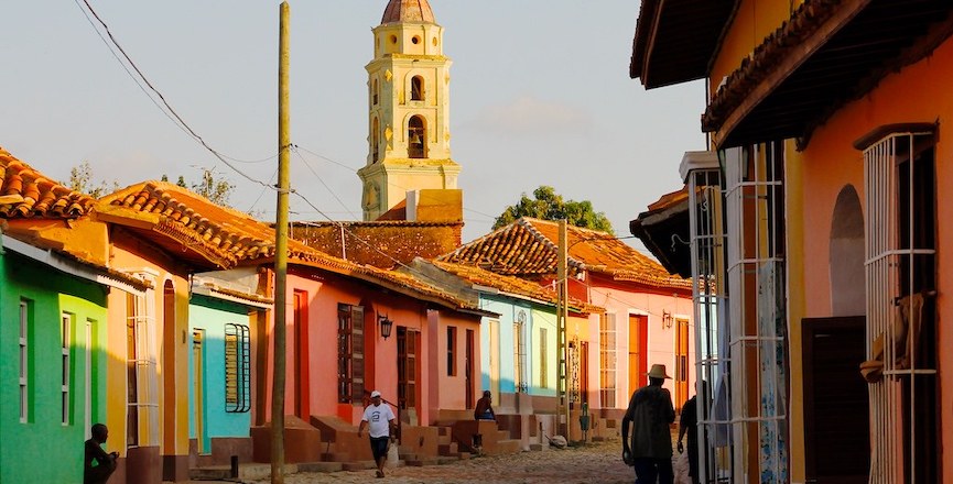 A colourful street in Cuba. Image: Doug88888/Flickr