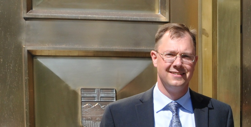 Social conservative activist and lawyer John Carpay before the doors of a courthouse (Image: Justice Centre for Constitutional Freedoms/distributed).