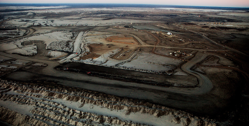 The tar sands in Alberta, 2012. Image: Kris Krüg/Flickr