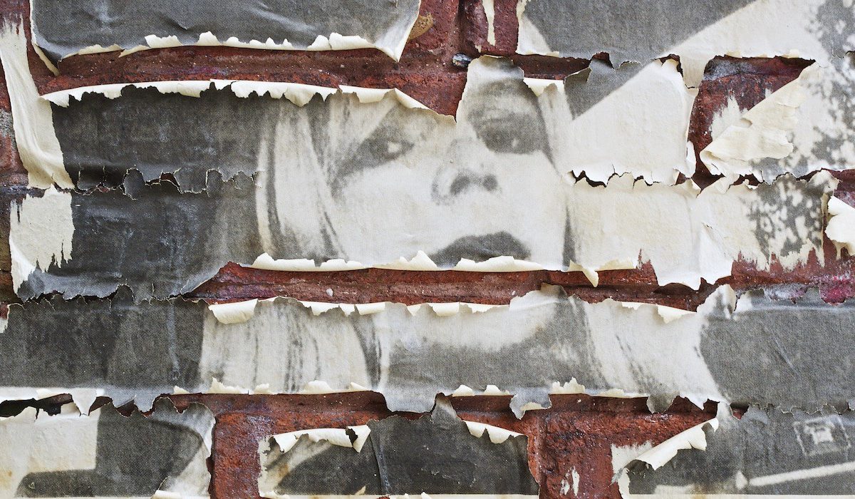 A weather-worn poster of Chelsea Manning in Montreal, QC. (Image: Francesco Mariani/Flickr)