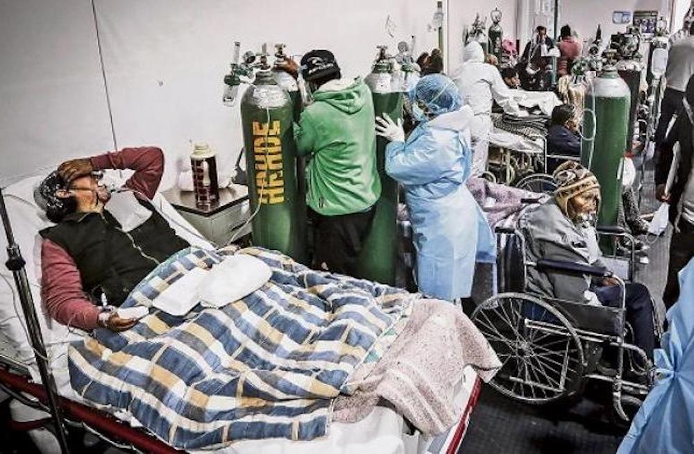 Covid patients in Sancti Spiritus hospital. (Image: Oswald Charca, La República/Used with permission)