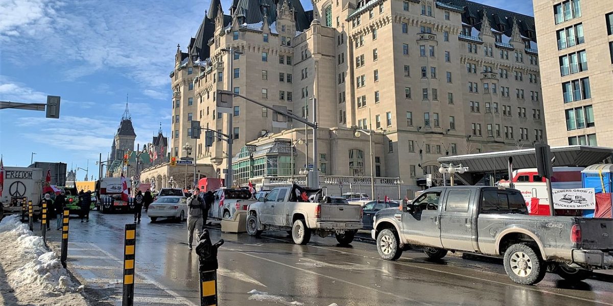 Rideau St. looking towards Wellington St. in Ottawa during the Freedom Convoy 2022 protests.