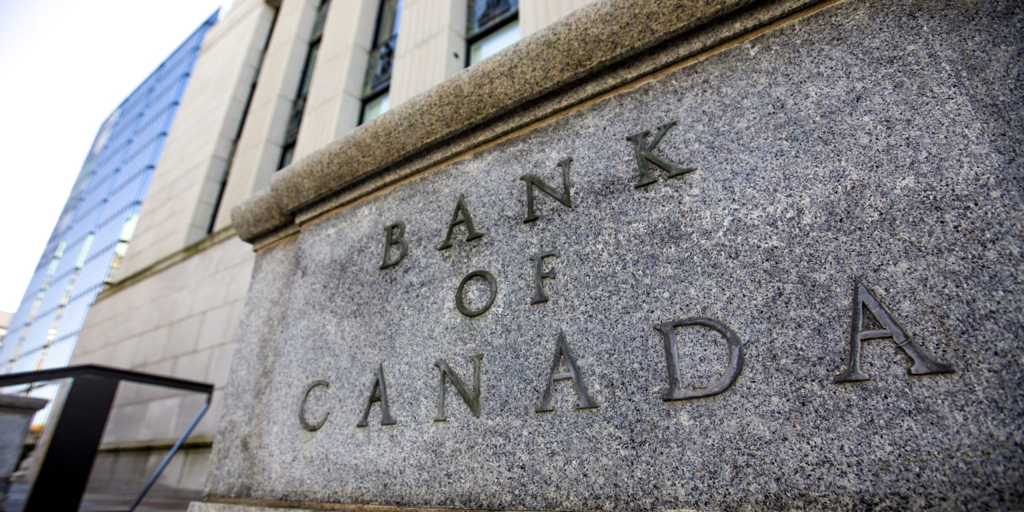 A photo of the outside facade of the Bank of Canada.