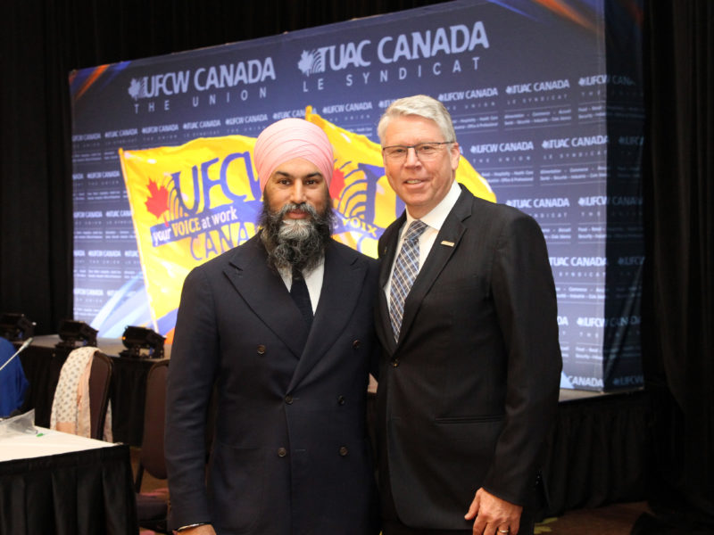 Photo of UFCW Canada National President Paul Meinema with federal NDP Leader Jagmeet Singh at the UFCW Canada National Council meeting