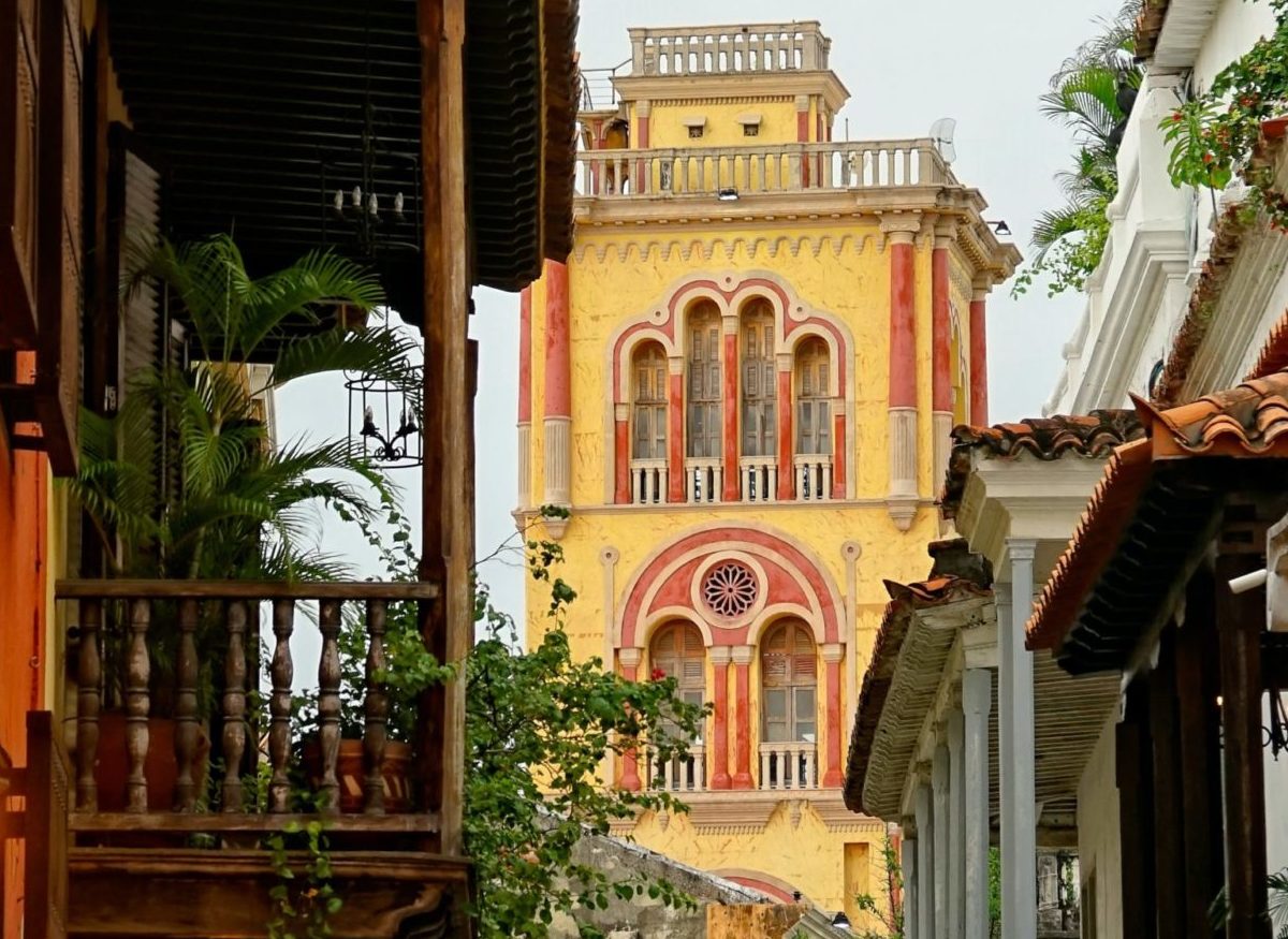 A photo of a street in Cartagena, Colombia