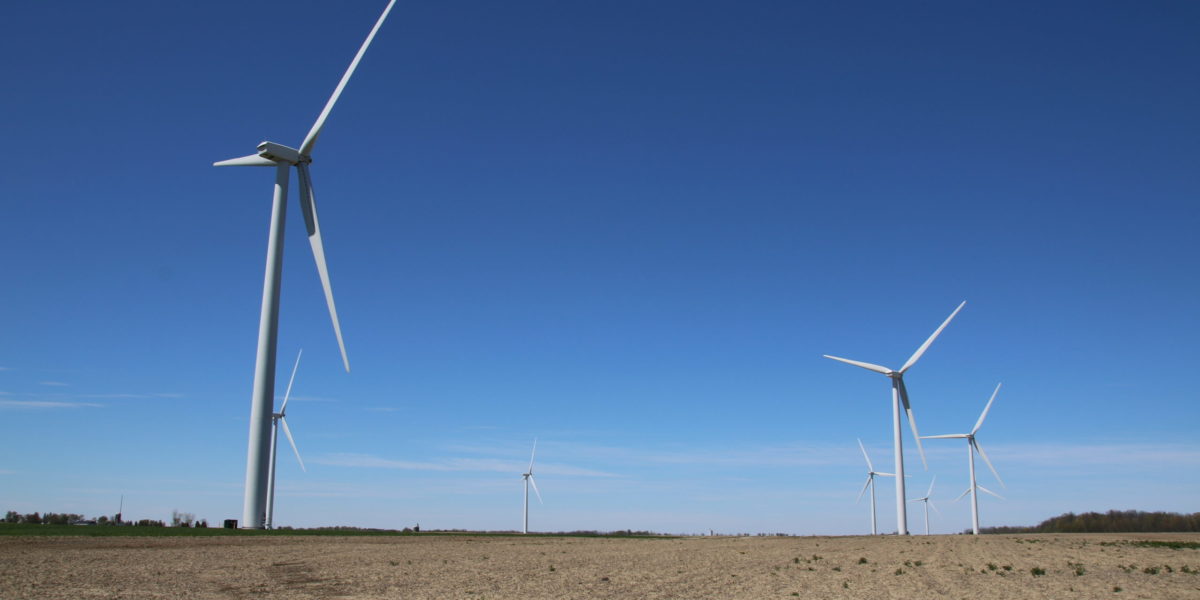 A photo of a wind farm in Strathroy-Caradoc, Ontario.