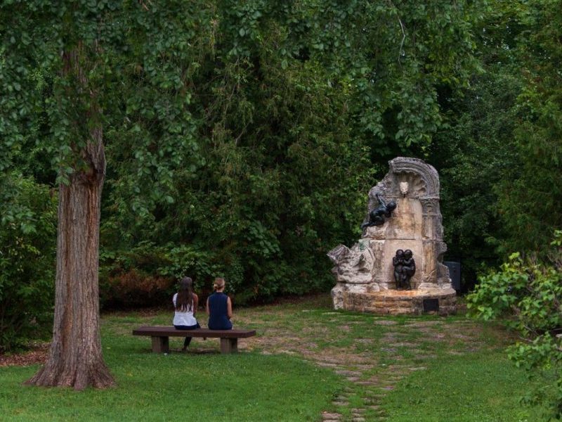 A photo of a pair enjoying the Rockeries in Ottawa's Rockliffe neighbourhood.