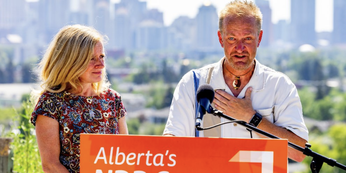 NDP Opposition Leader Rachel Notley with Calgarian Dave Nitsche, who has State 4 lung cancer, at yesterday’s news conference.