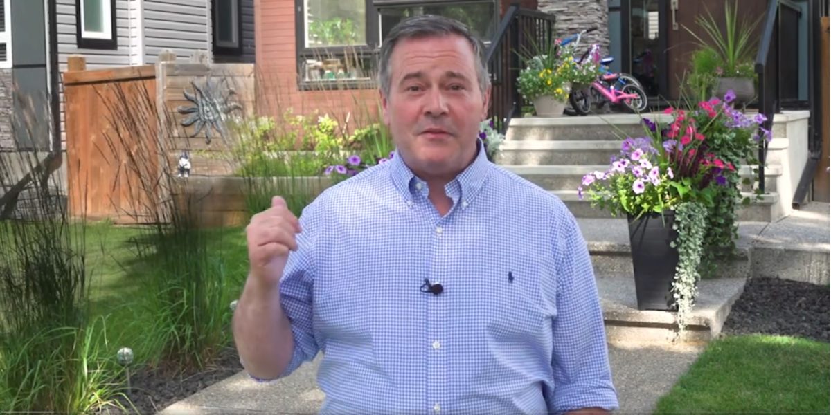 A screenshot of Albert Premier Jason Kenney in a government of Alberta ad.