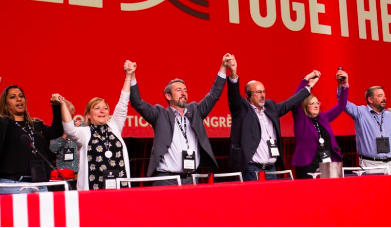 Lana Payne, pictured second from the right, at the Unifor consitiutional convention.