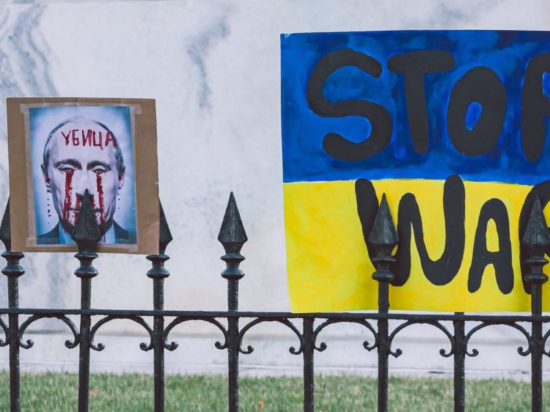 A photo of a sign encouraging an end to the war in Ukraine.