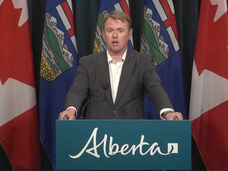 A screenshot of Alberta Justice Minister Tyler Shandro at yesterday’s highly performative news conference about Ottawa’s plan to buy back illegal firearms.