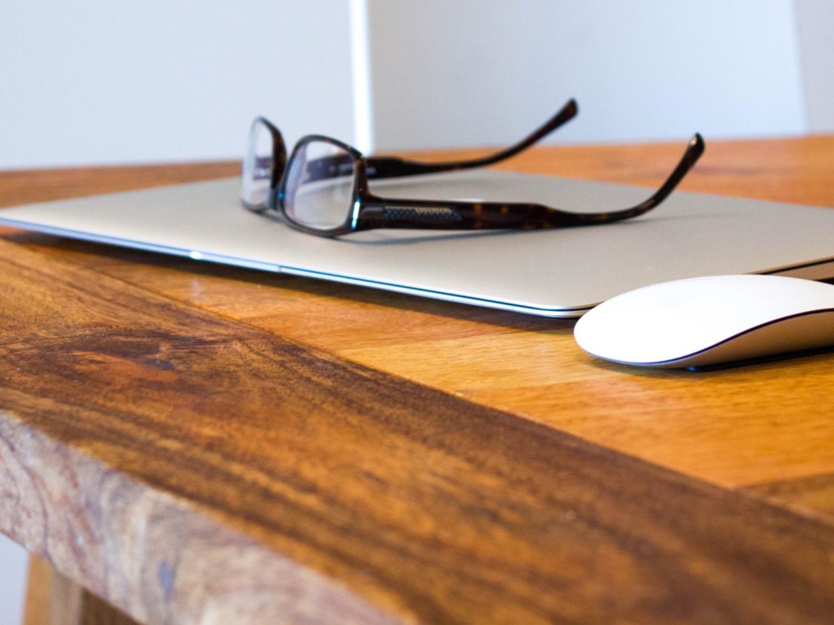 A photo of an empty workspace.