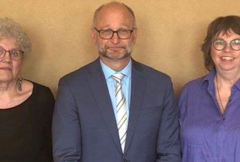 A photo of Jeanne Sarson, David Lametti and Linda MacDonald meeting to discuss NST in 2019.