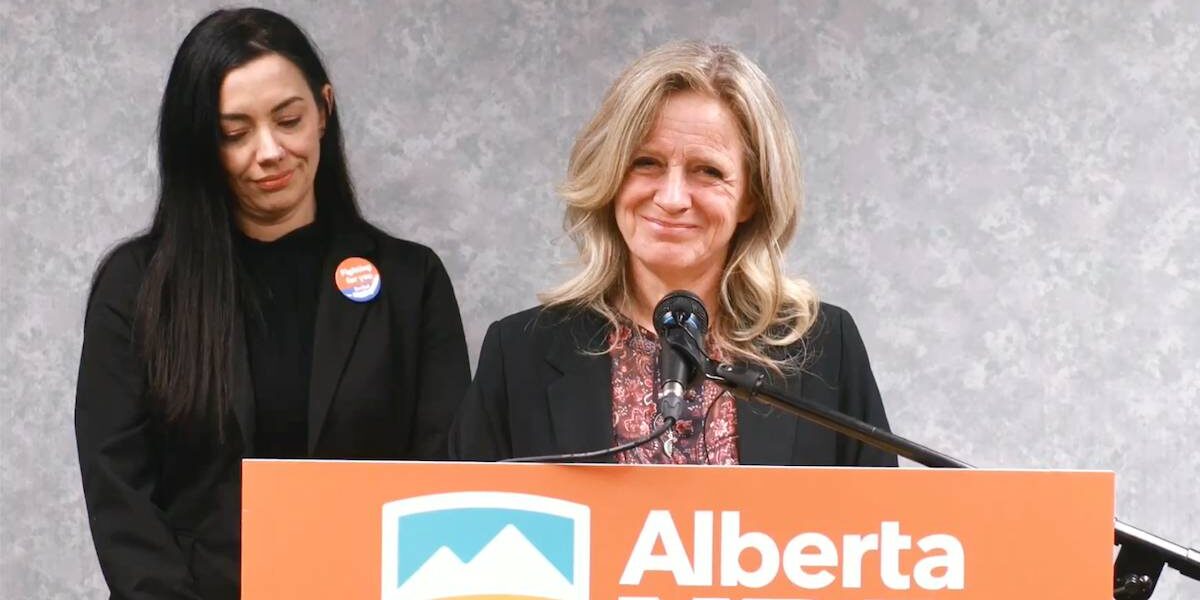 Alberta Opposition Leader and former premier Rachel Notley with the NDP’s Peace River candidate, Liana Paiva, during a news conference in Grande Prairie on April 13.