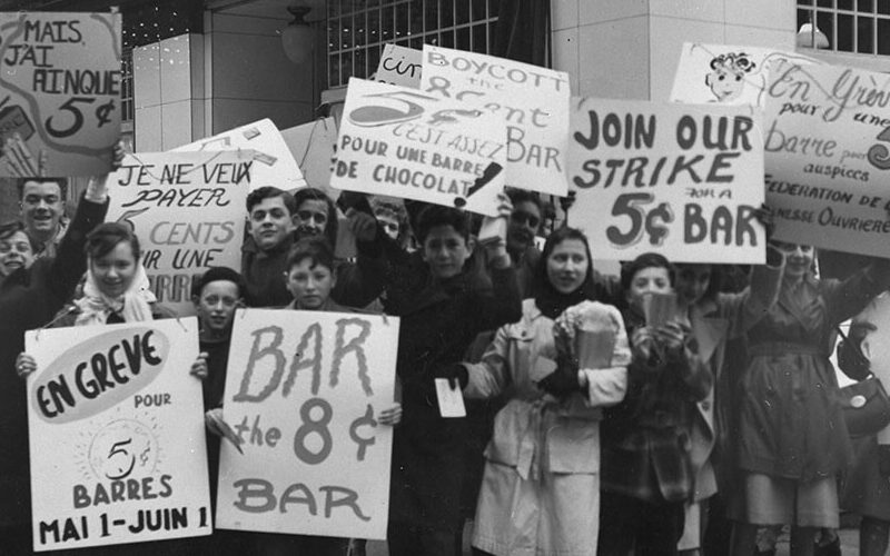 An image of a Candy Bar strike in Montreal Quebec in 1947. This labour militancy is what the Front Commun built off of.