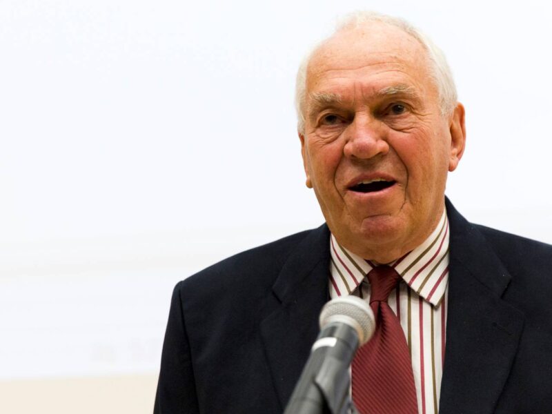 Ed Broadbent speaking in 2013.