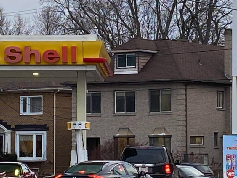 A Shell gas station in Ontario.