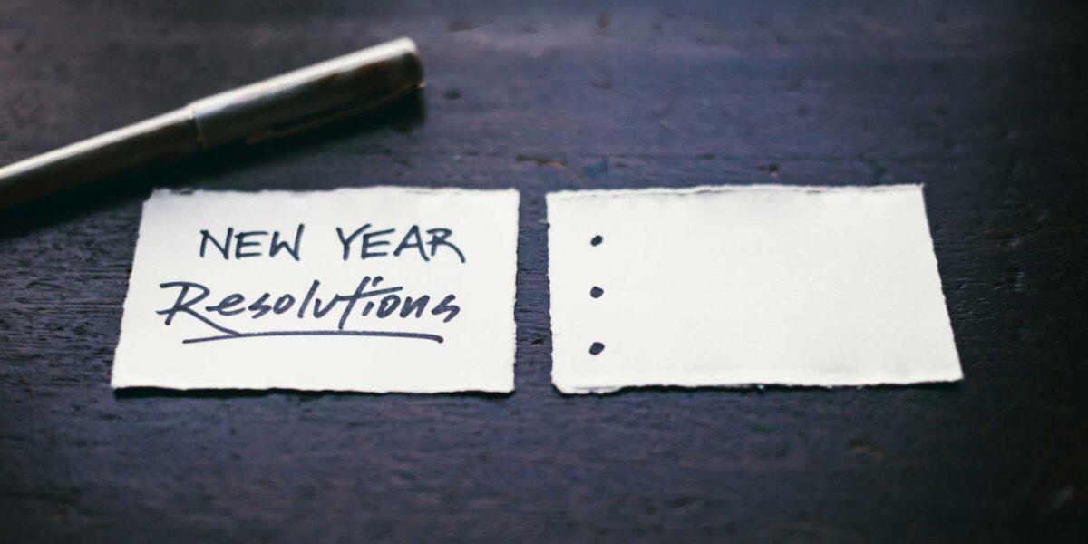 A note reading "New Year's Resolutions."