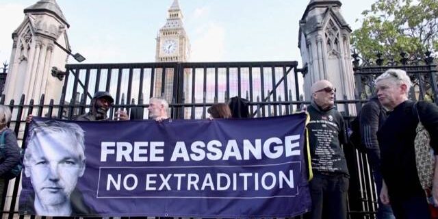 Protest calling for the release of Julian Assange