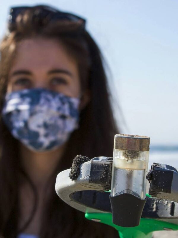 Plastic is polluting our brains and bodies!