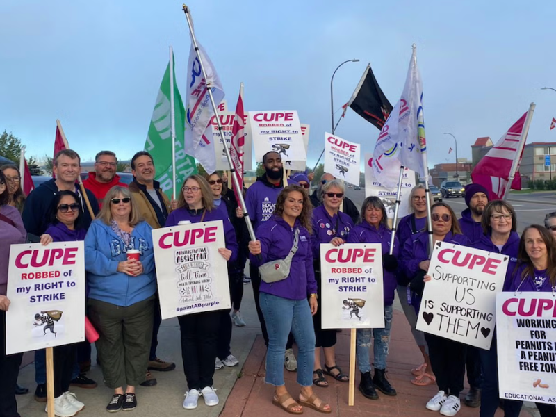 CUPE leader warns AB premier gearing up for new attack on workers’ rights