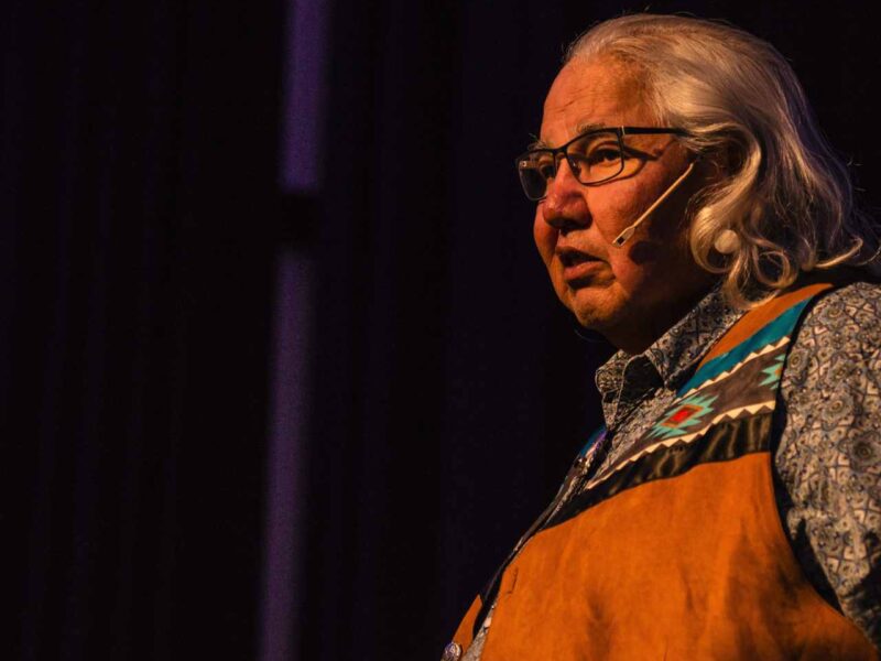 Murray Sinclair speaking in 2019.