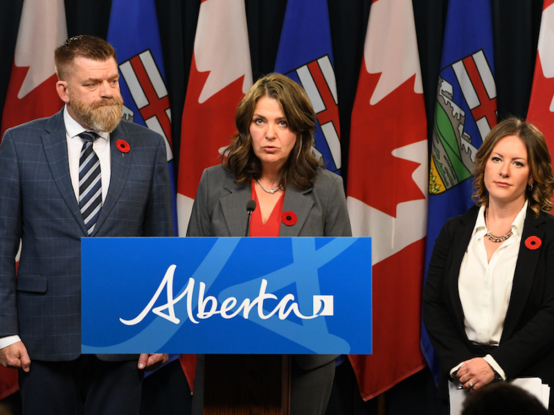 Alberta government outraged at federal emissions cap