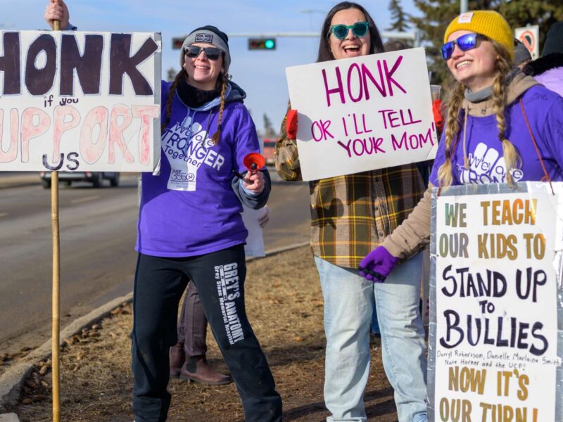 Alberta education support workers on the picket line.