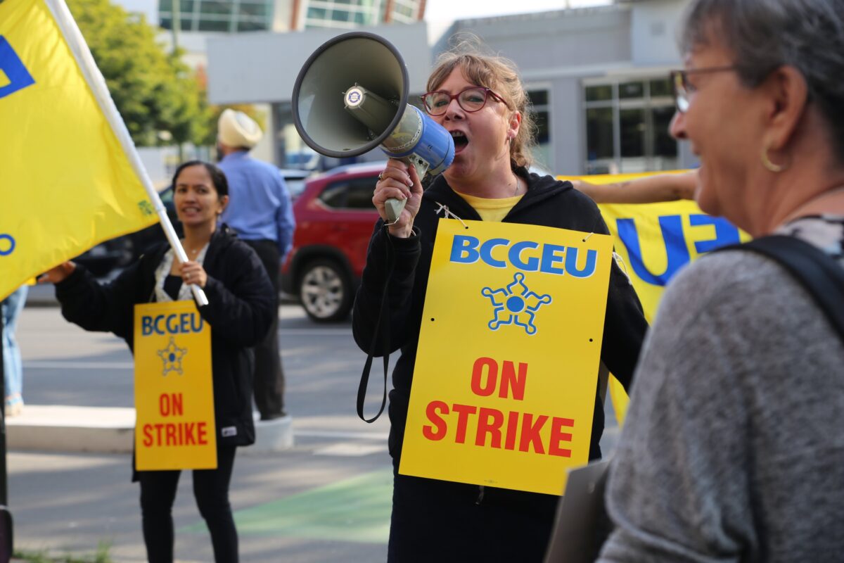 BCGEU members on the picket line.